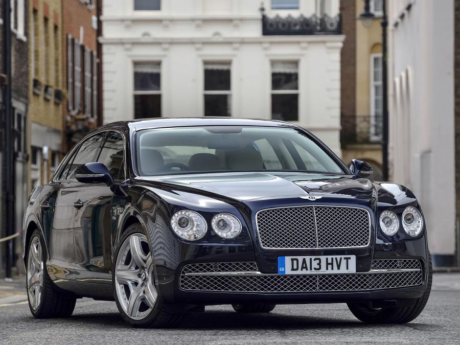  Bentley Flying Spur 2013 года  (UK) (фото 5 из 9)